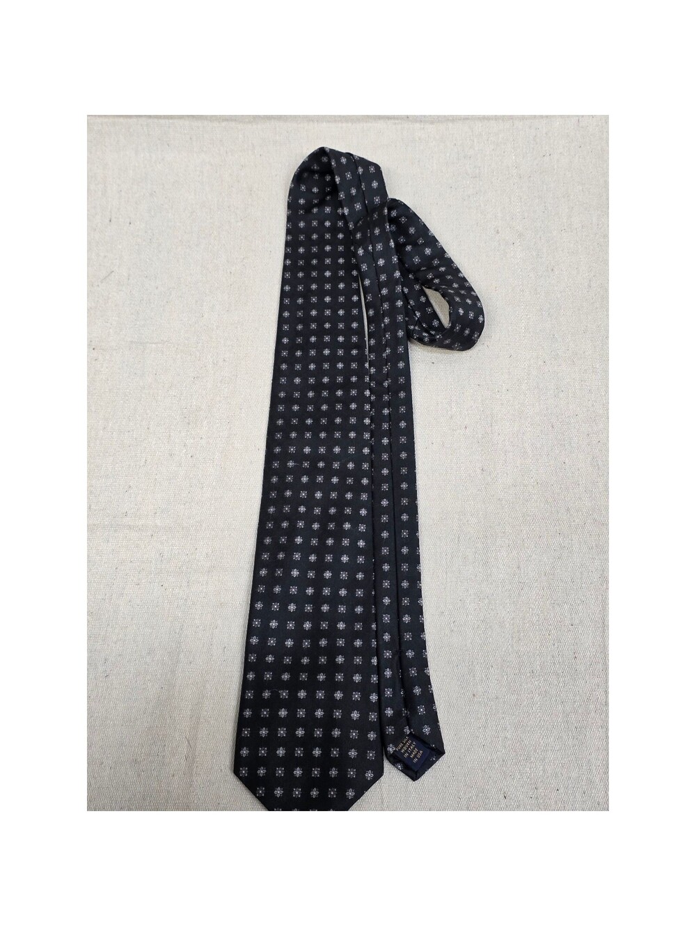 Brooks Brothers Makers Navy Blue Silk Tie Woven Floral Medallion Made in USA